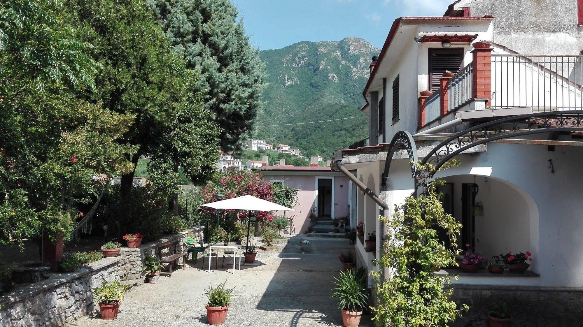 Gasthaus Agriturismo Mare E Monti Tramonti Exterior foto