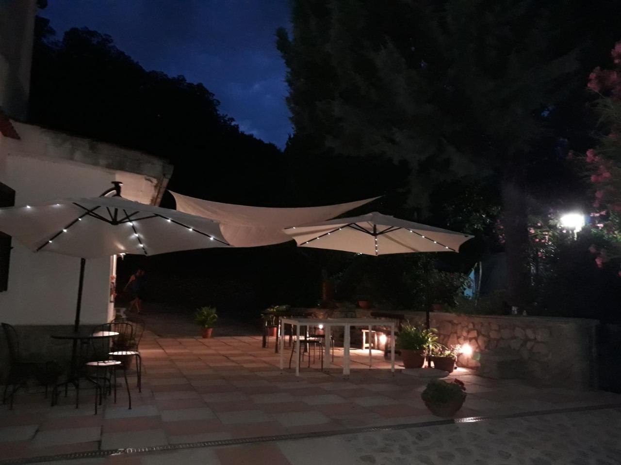 Gasthaus Agriturismo Mare E Monti Tramonti Exterior foto